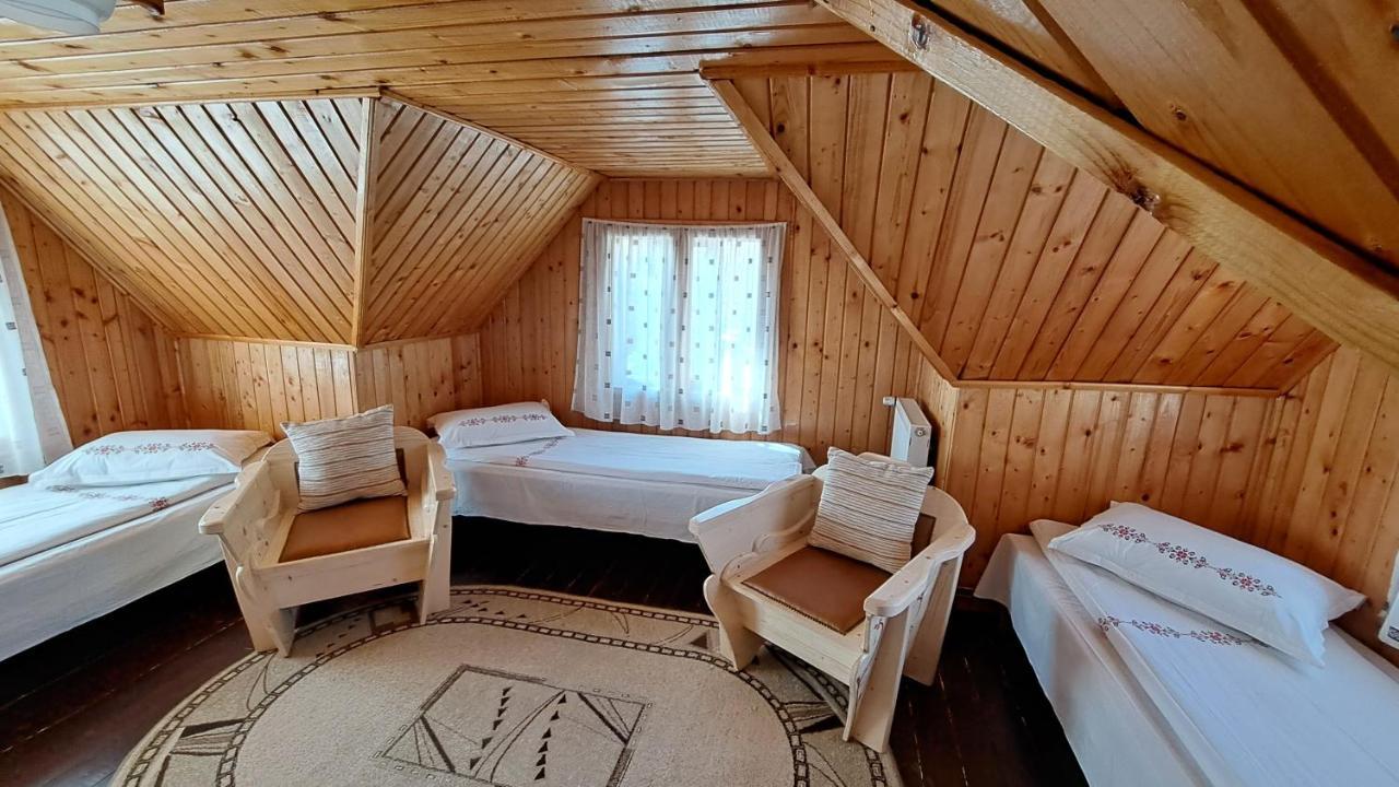 Casa Marcela Fundata Exteriör bild
